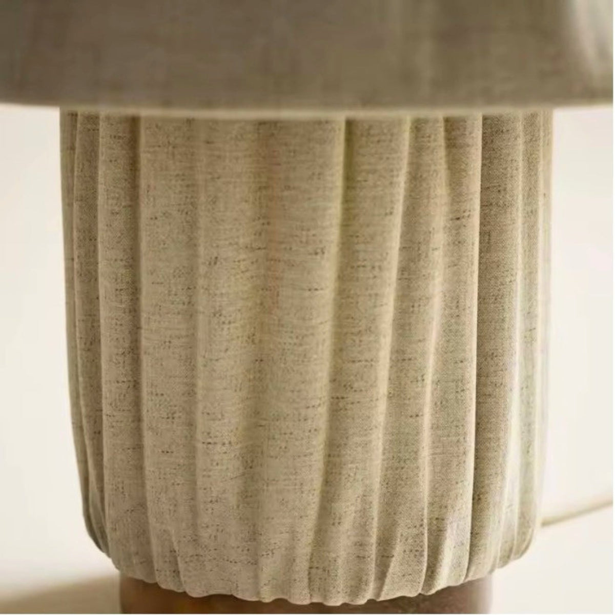 Isaura Table Lamp