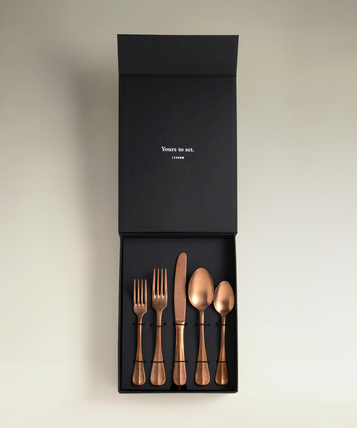 Sea Cliff Four-Person Flatware Settings