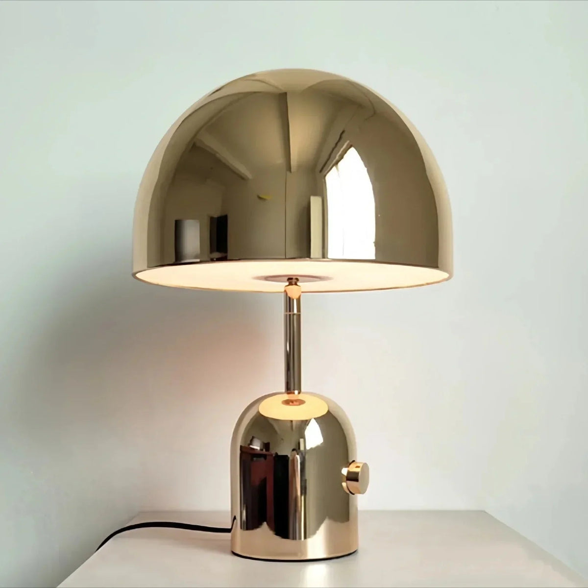 Esempio Table Lamp