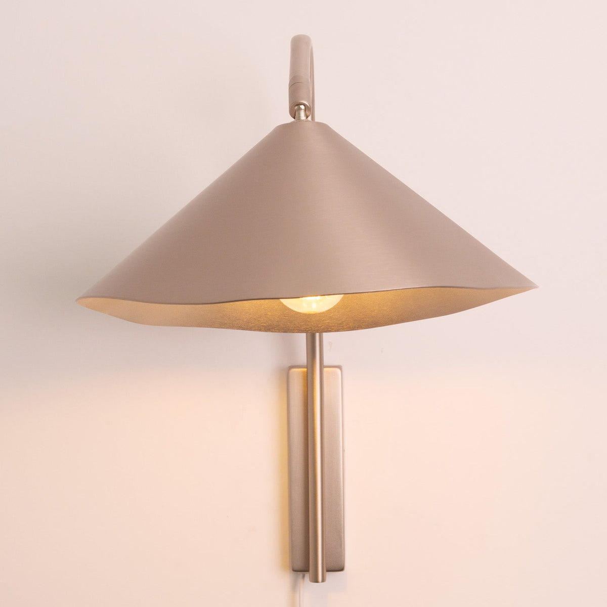 Arne Industrial minimalist brushed aluminium wall light