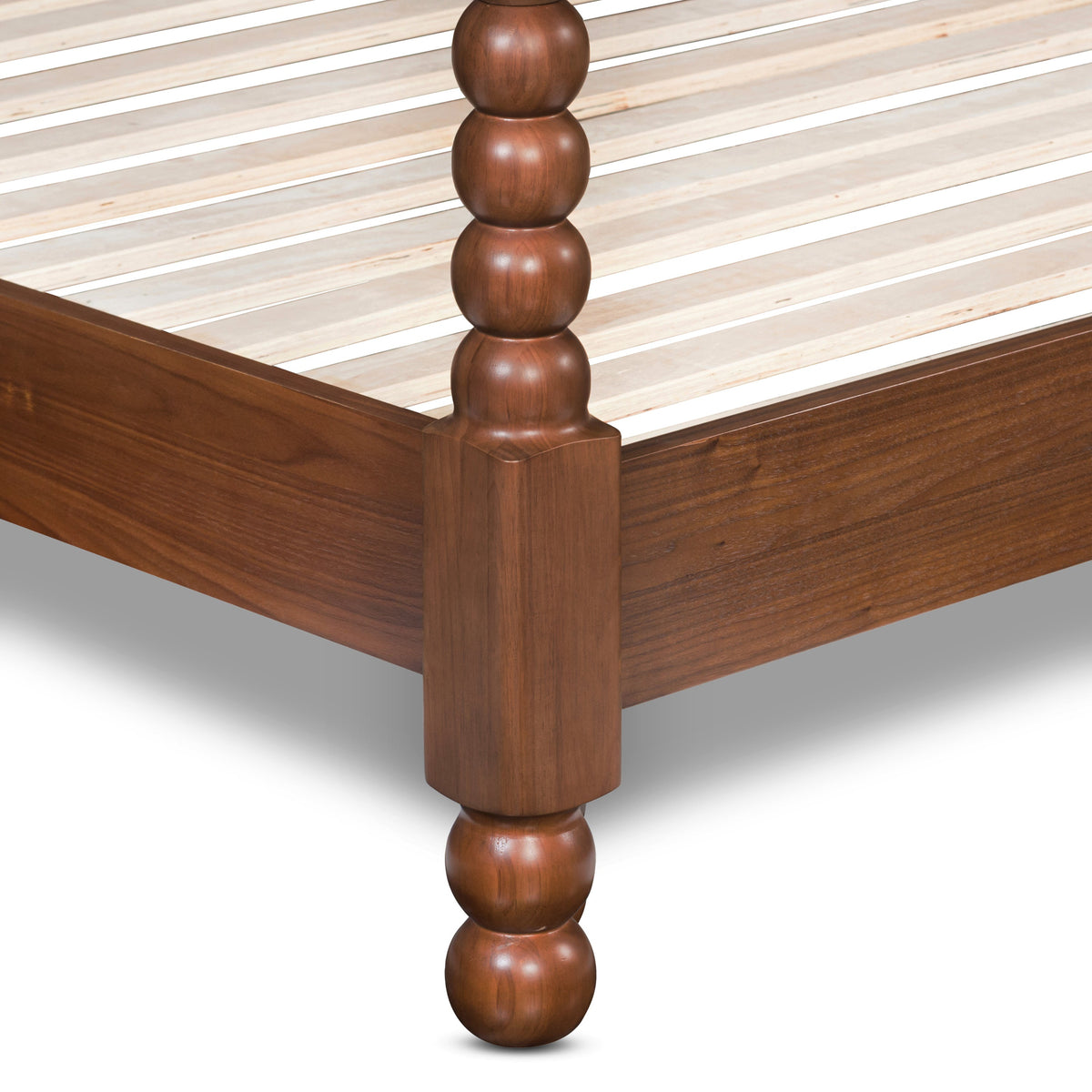 Aberdeen Bed, Walnut, Queen