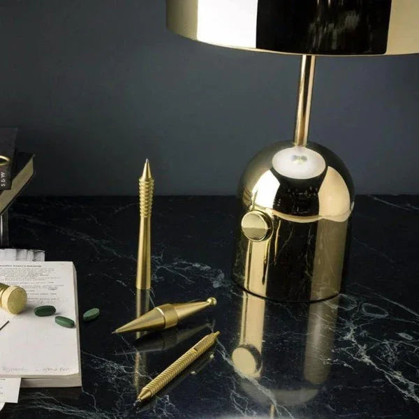 Esempio Table Lamp