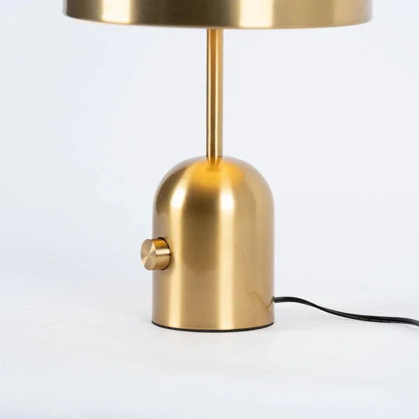 Esempio Table Lamp