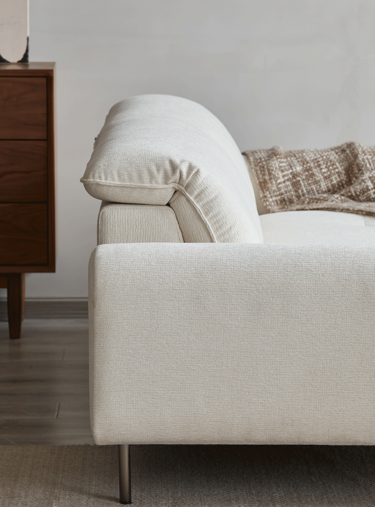 Minimalist Chenille Velvet Fabric 1 Seater Sofa DRIFT