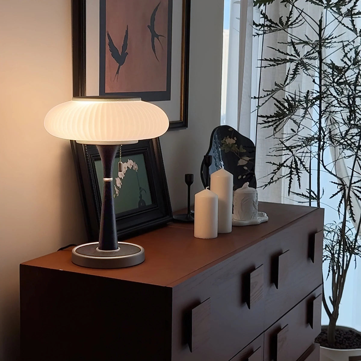 Cassandra Table Lamp