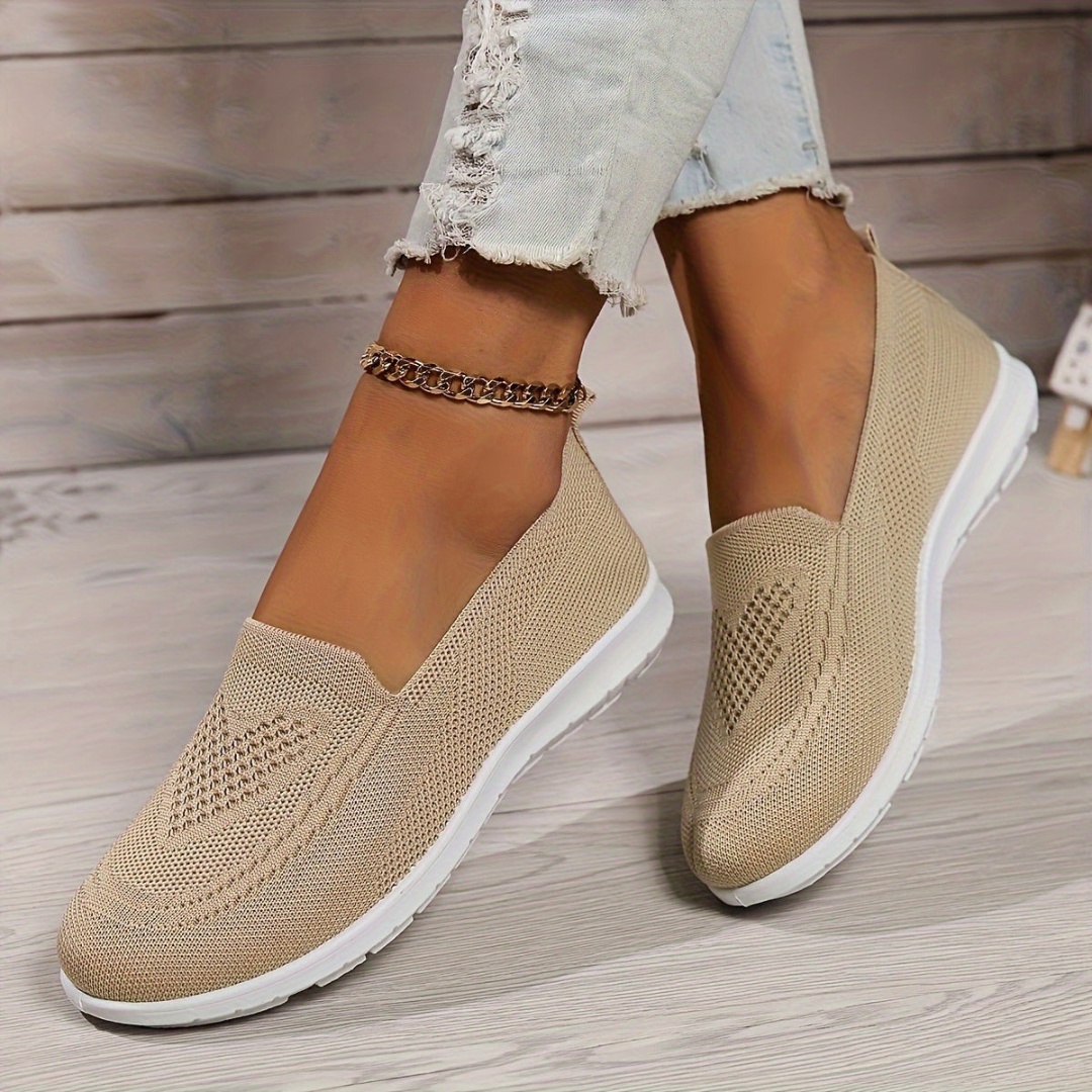 Paula Elegant Daily Flats for Women Perfect for Casual Days