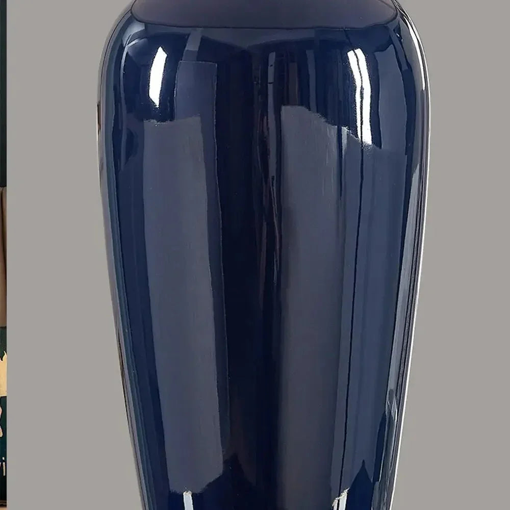 Jaida Table Lamp