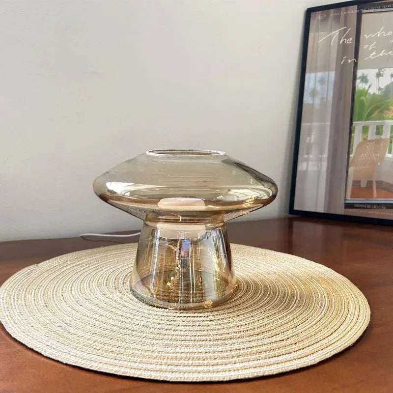 Alaia Table Lamp