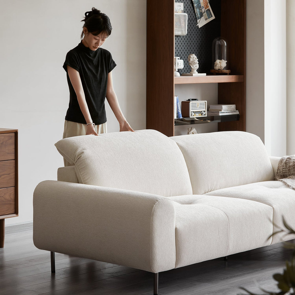 Minimalist Chenille Velvet Fabric 1 Seater Sofa DRIFT
