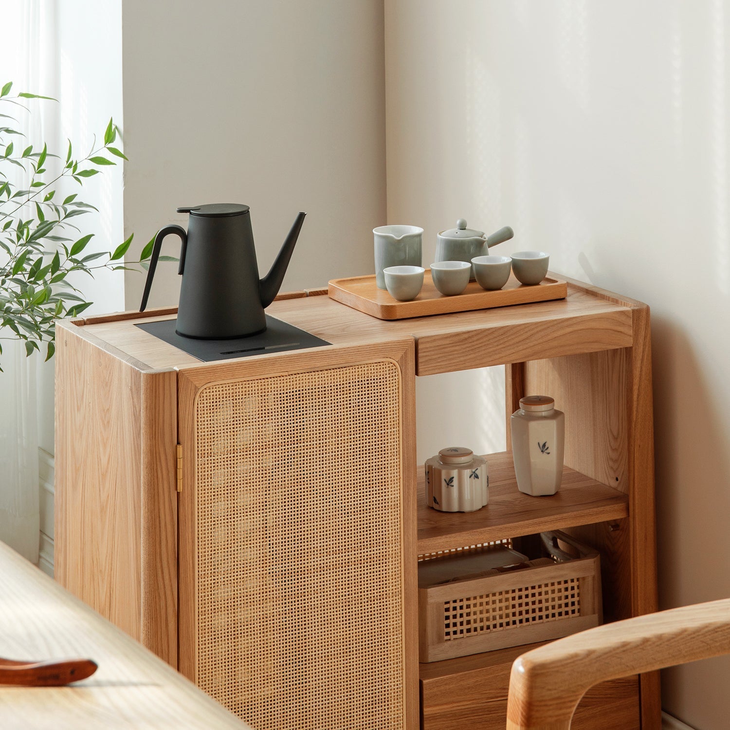 Scandinavian Oak Wood Wheel Tea Side Table VINE