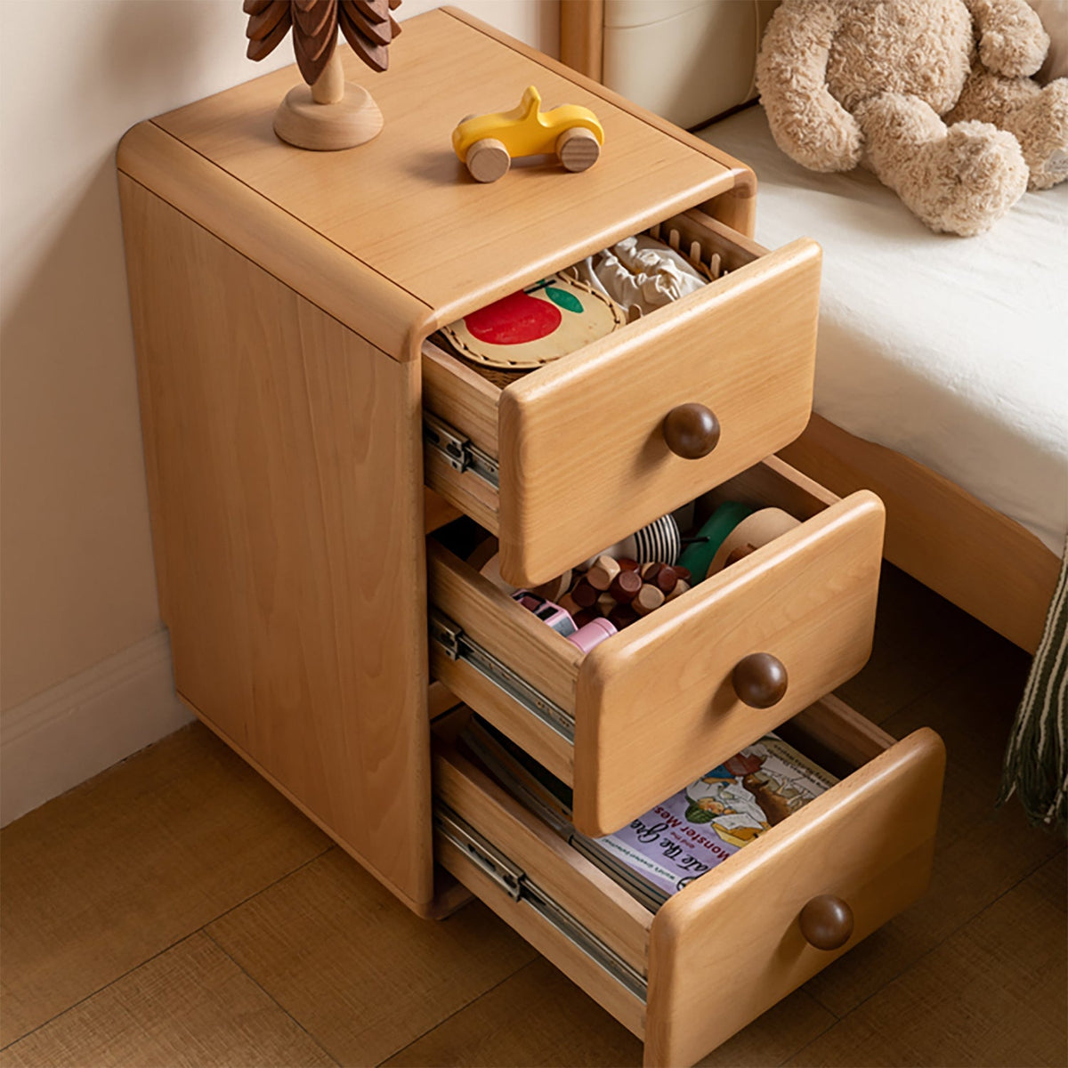 Scandinavian Wood Kids Side Table YUNAE