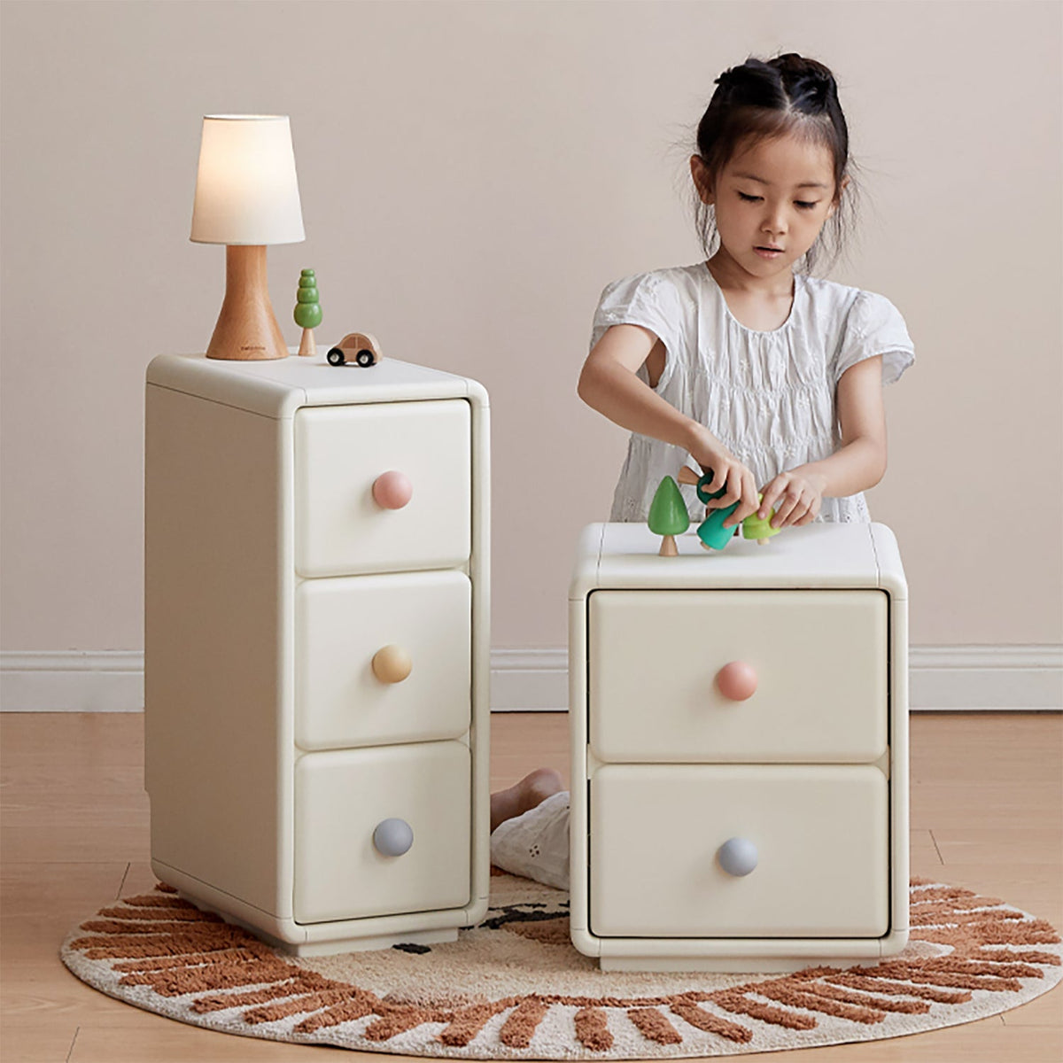 Scandinavian Wood Kids Side Table YUNAE