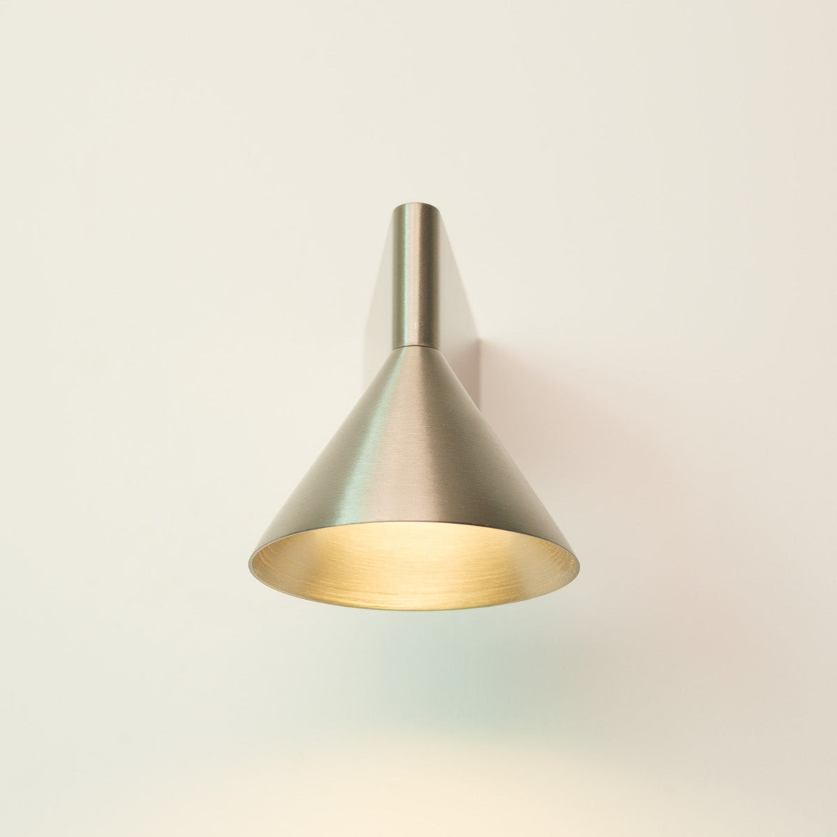 Staccato Modern Minimalist Wall Light