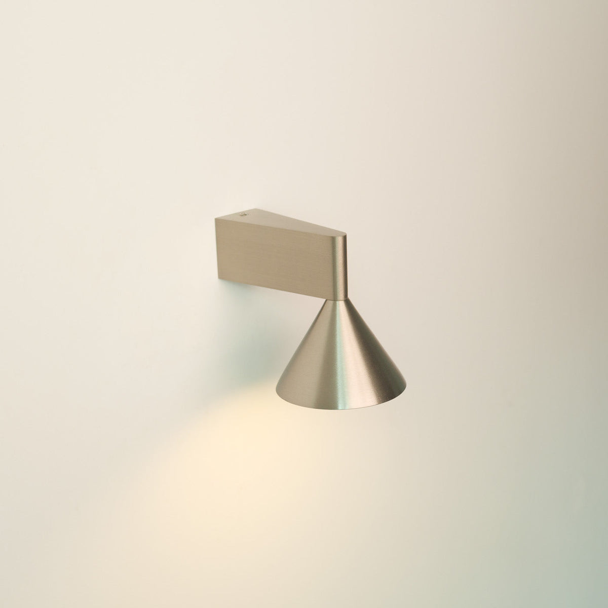 Staccato Modern Minimalist Wall Light