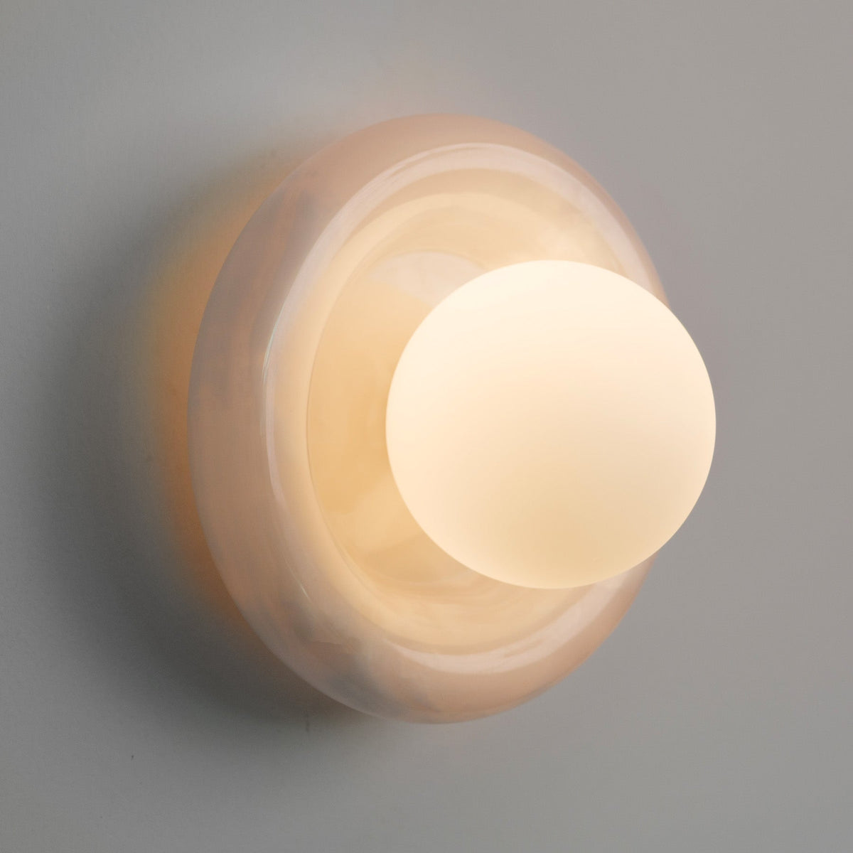 Nara Alabaster cloud stone bubble plate wall Light / sconce
