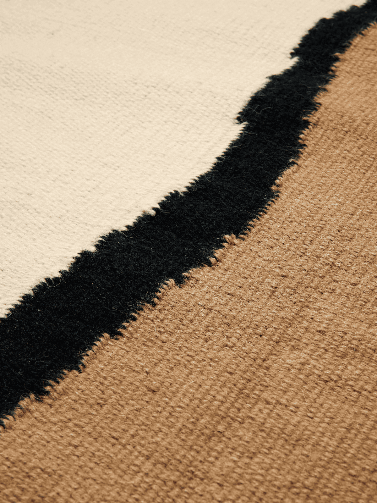 Soil Kelim Runner, Dark Sand/Off-white