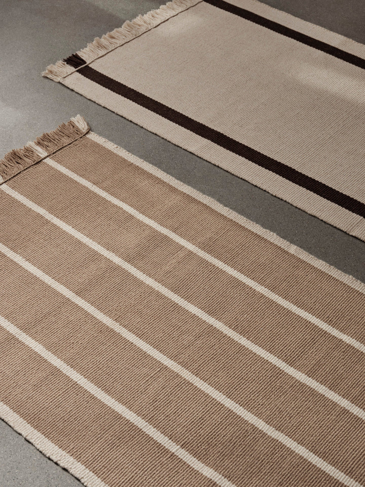 Calm Kelim Runner, Dark Sand/Off-White