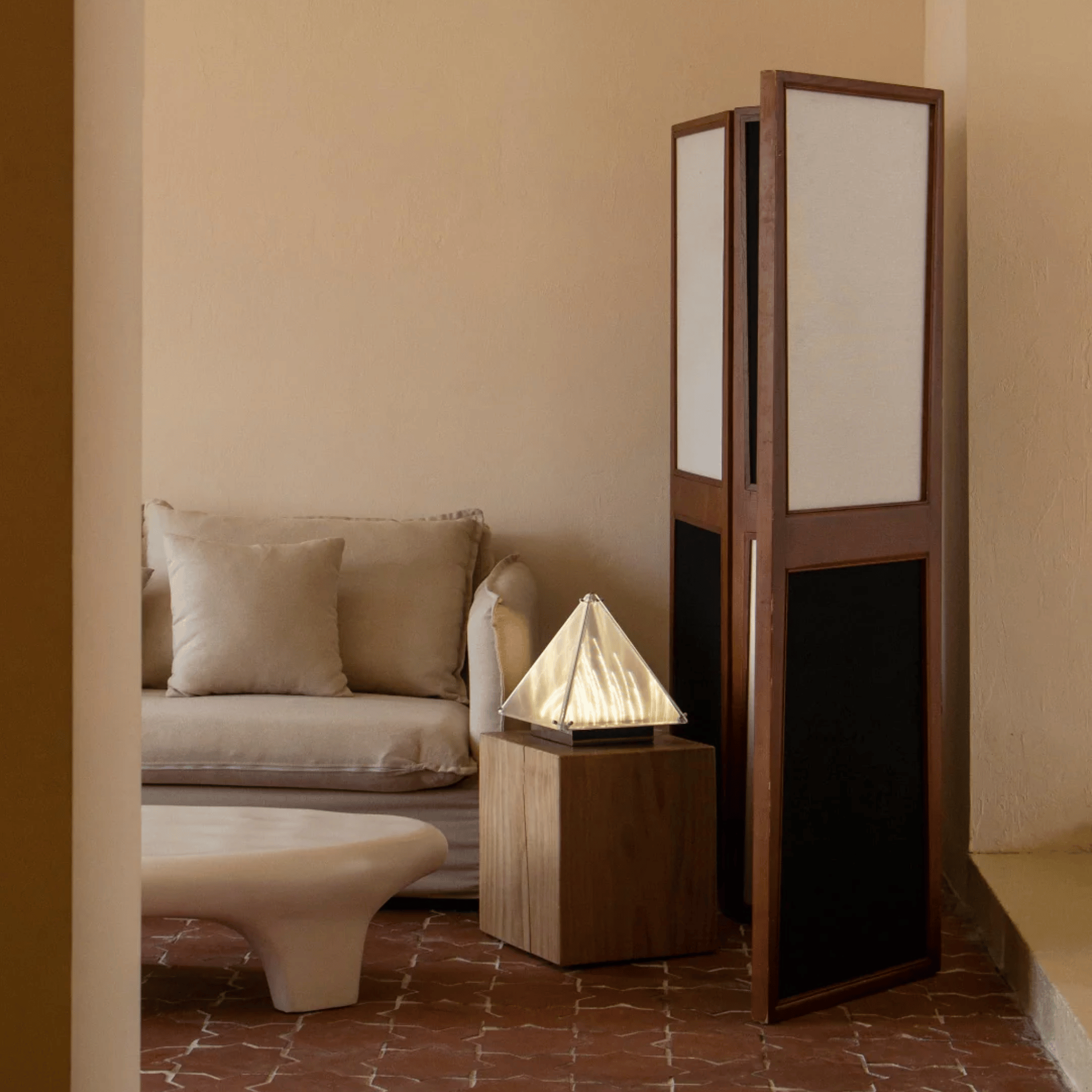 Pyramid Glass Table Lamp