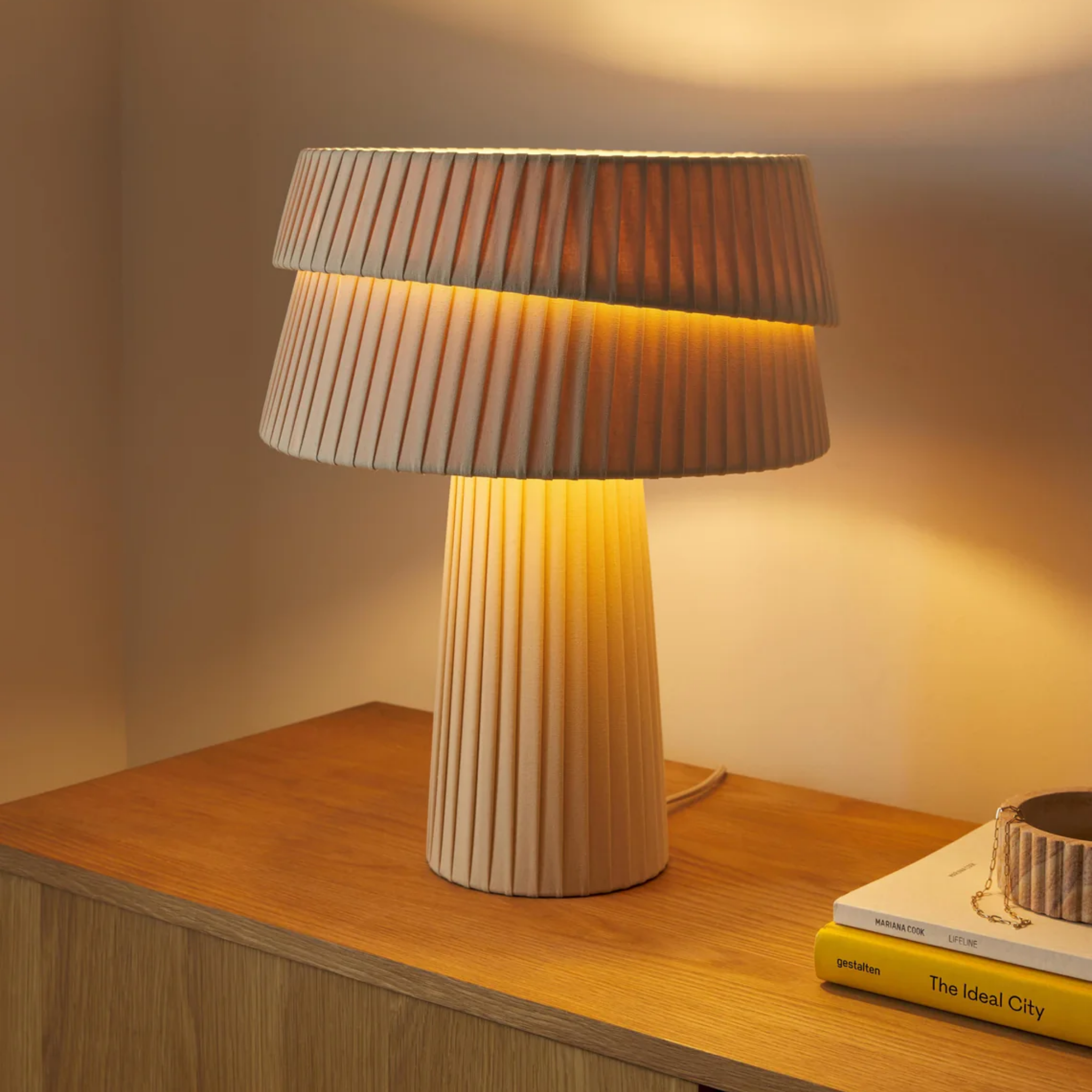 Sovline Linen Table Lamp