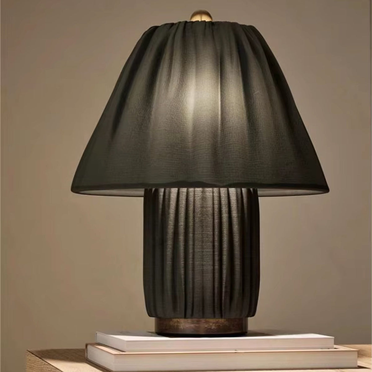 Isaura Table Lamp