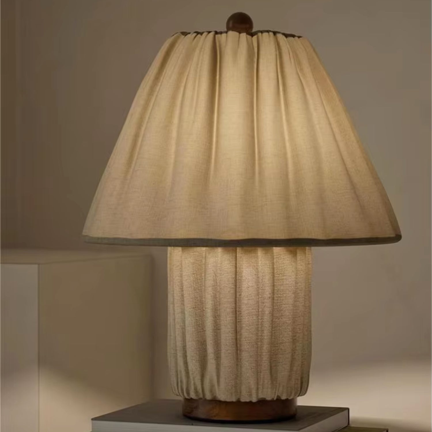 Isaura Table Lamp