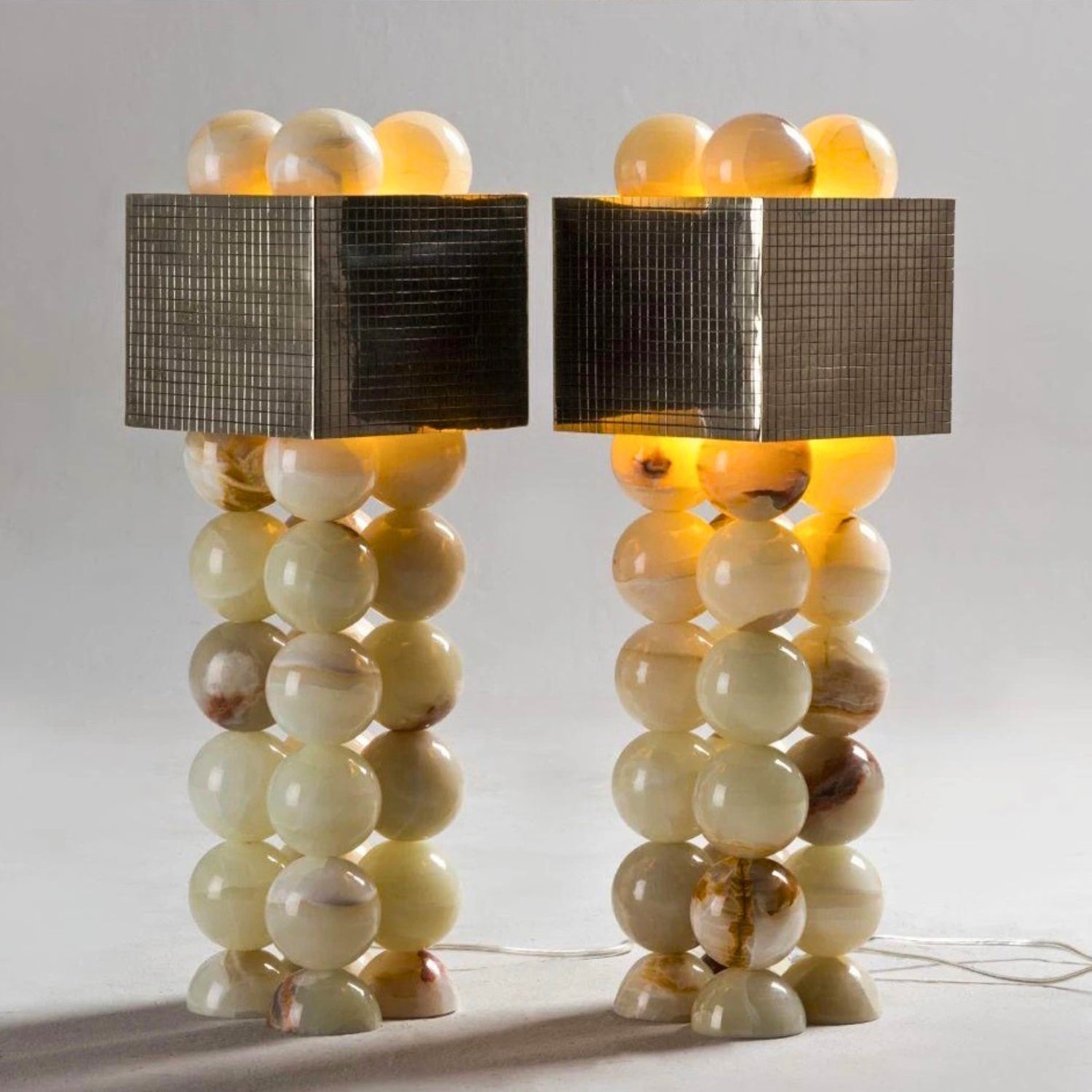 Arnor Table Lamp