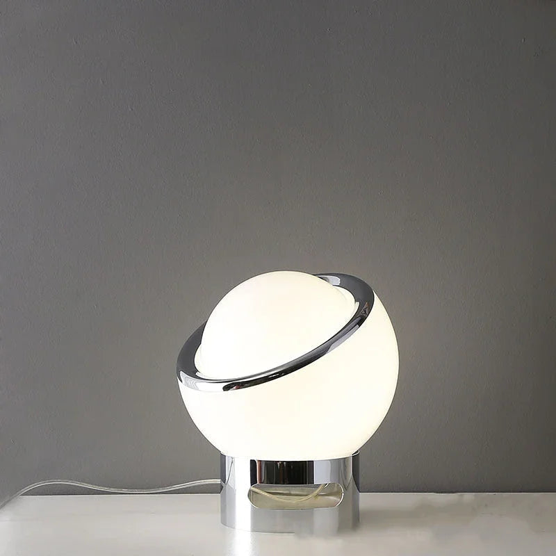 Élégance Opaline Table Lamp