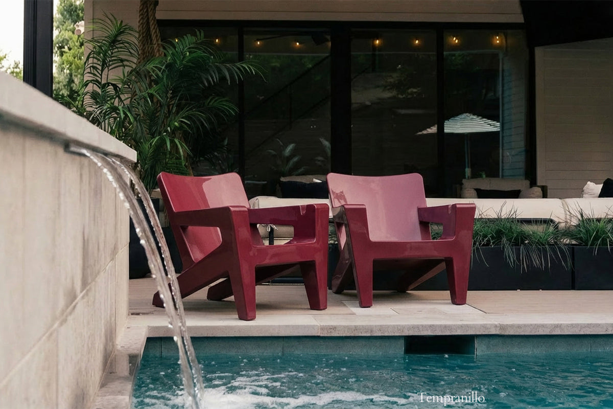Bask Lounge Chair