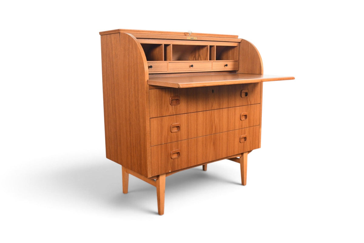 EGON ÖSTERGAARD CURVED TOP SECRETARY DESK IN TEAK