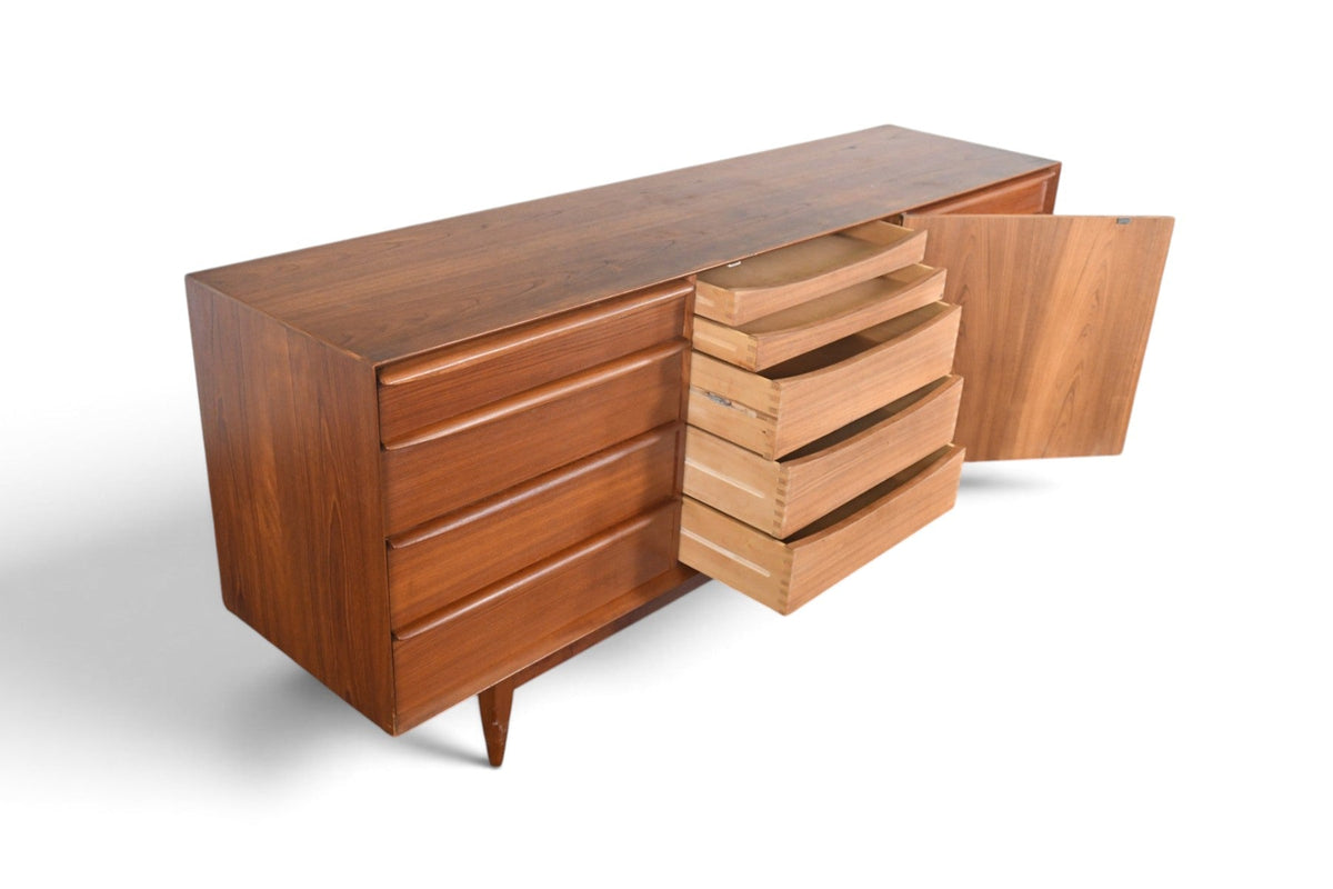 SVEND AGE MADSEN THIRTEEN DRAWER DRESSER IN TEAK