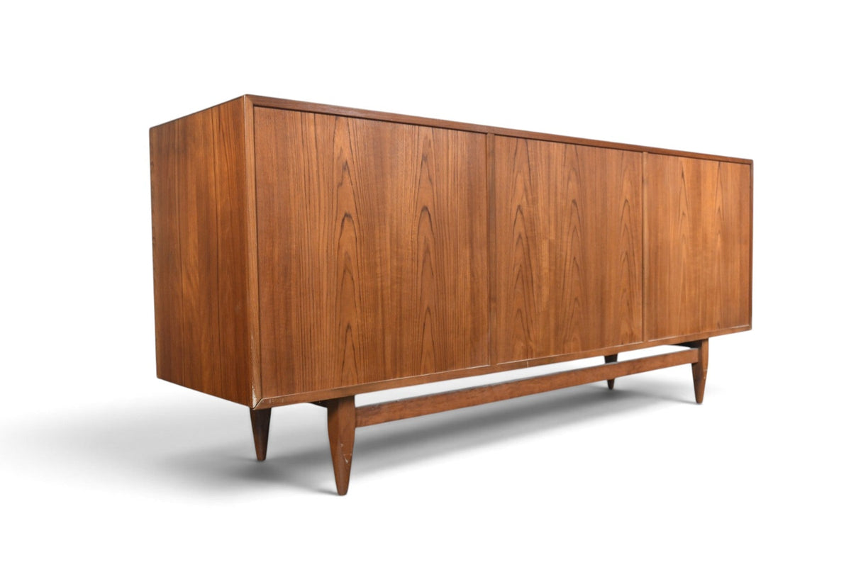 SVEND AGE MADSEN THIRTEEN DRAWER DRESSER IN TEAK