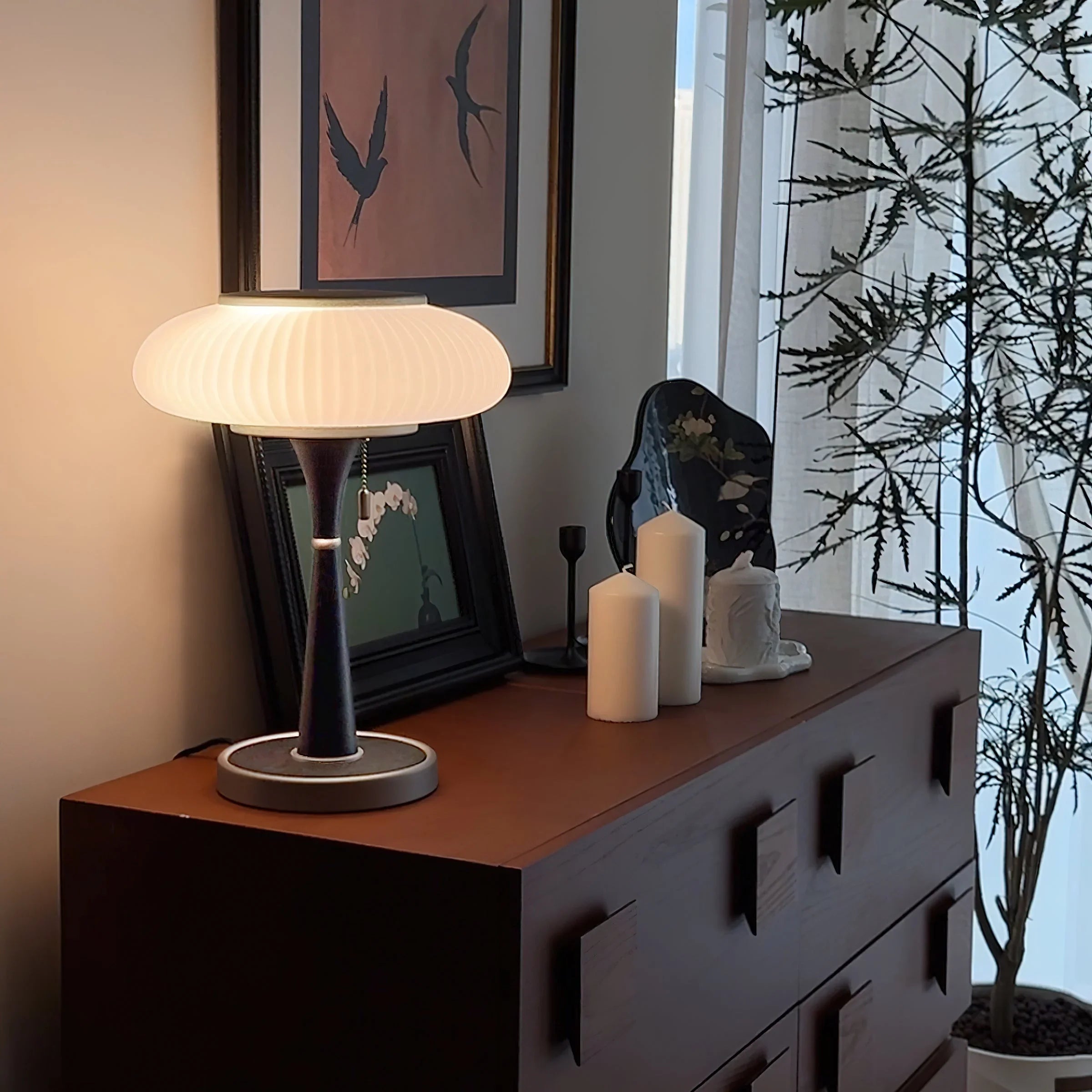 Cassandra Table Lamp