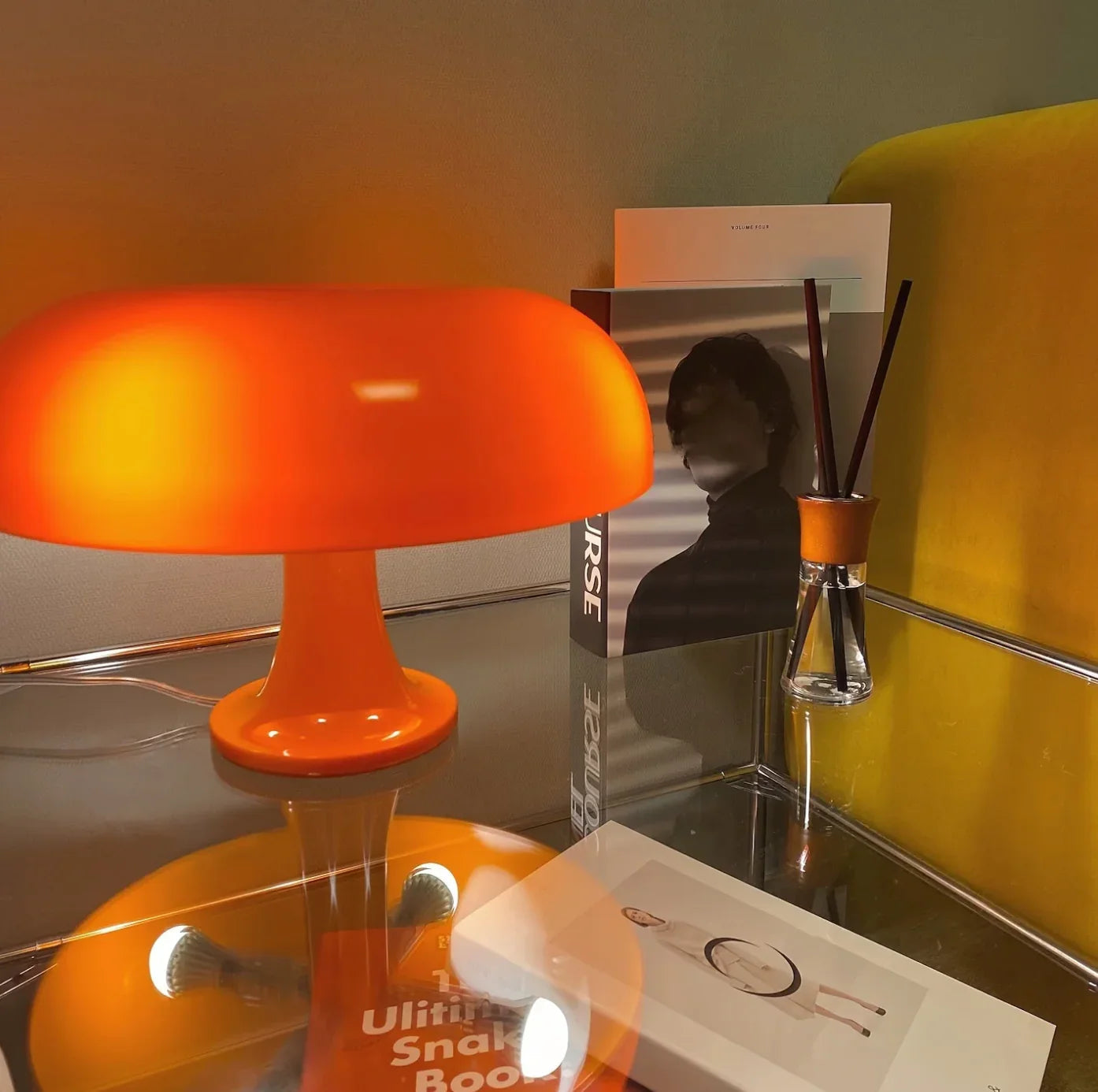 Lucente Table Lamp