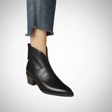 Silvia Elegant Retro Vegan Leather Ankle Boots with Heel for Women | Chic & Ideal for Autumn