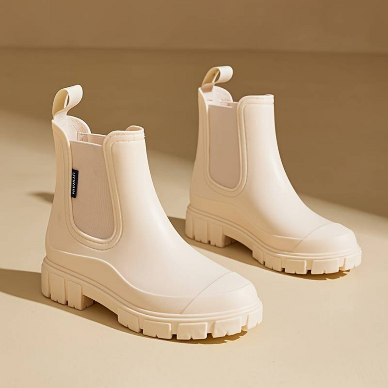 CHICA CHELSEA BOOTS