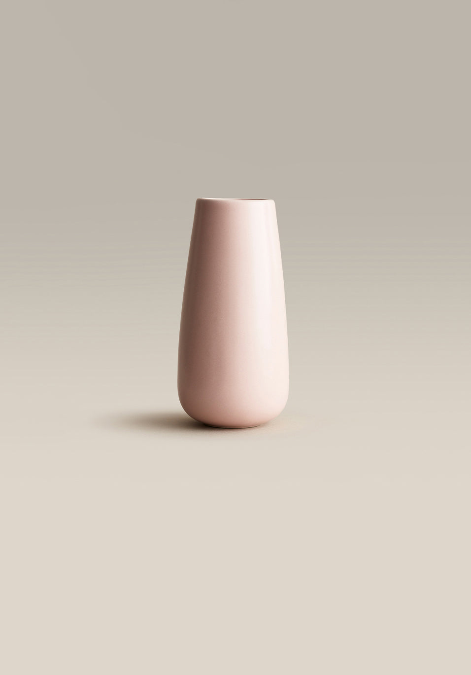 Bud Vase, angled three quarter view