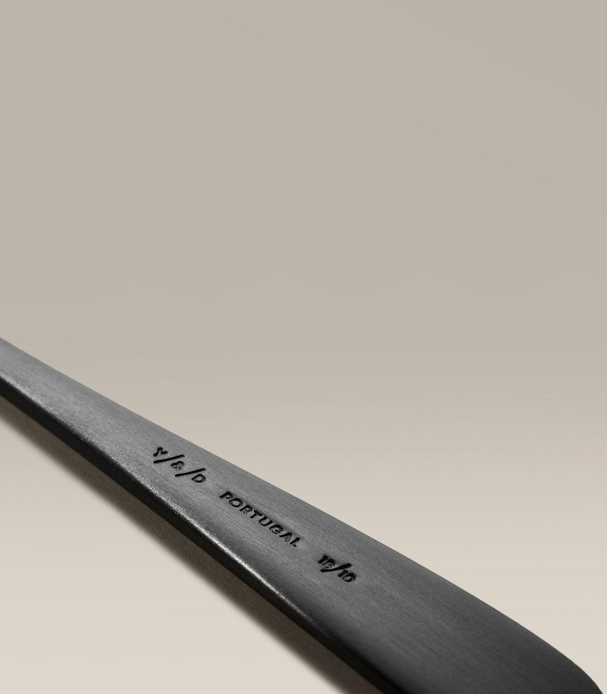 Classic 5 Piece Stainless Steel Place Setting, close up of the edge
