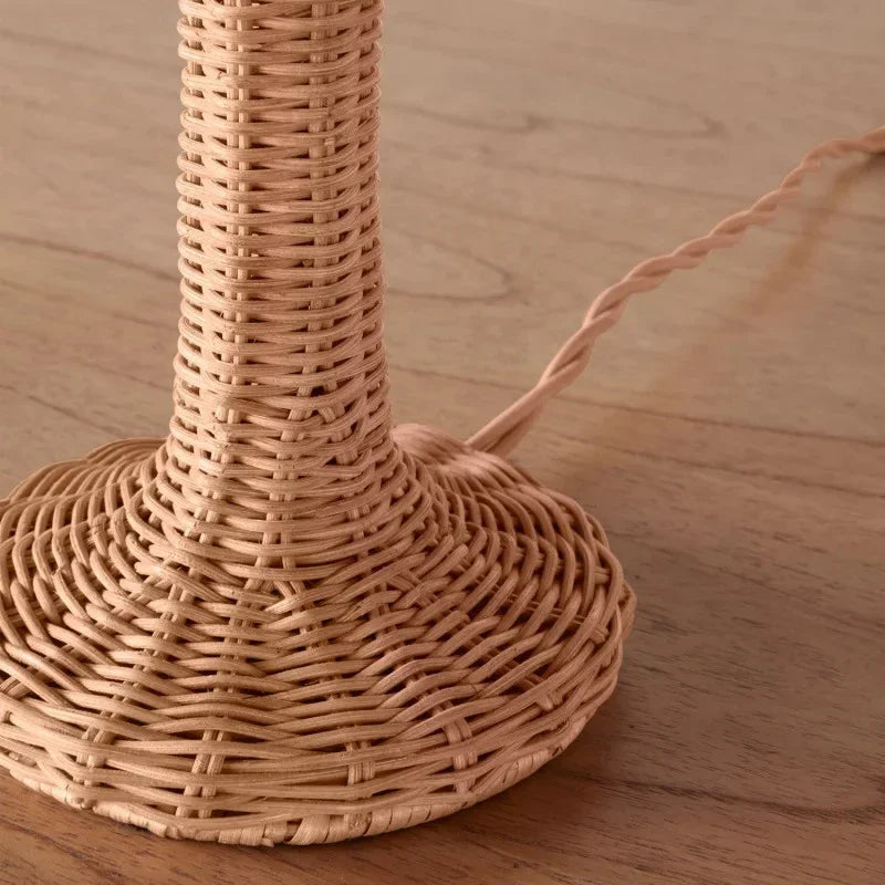 Savina Table Lamp