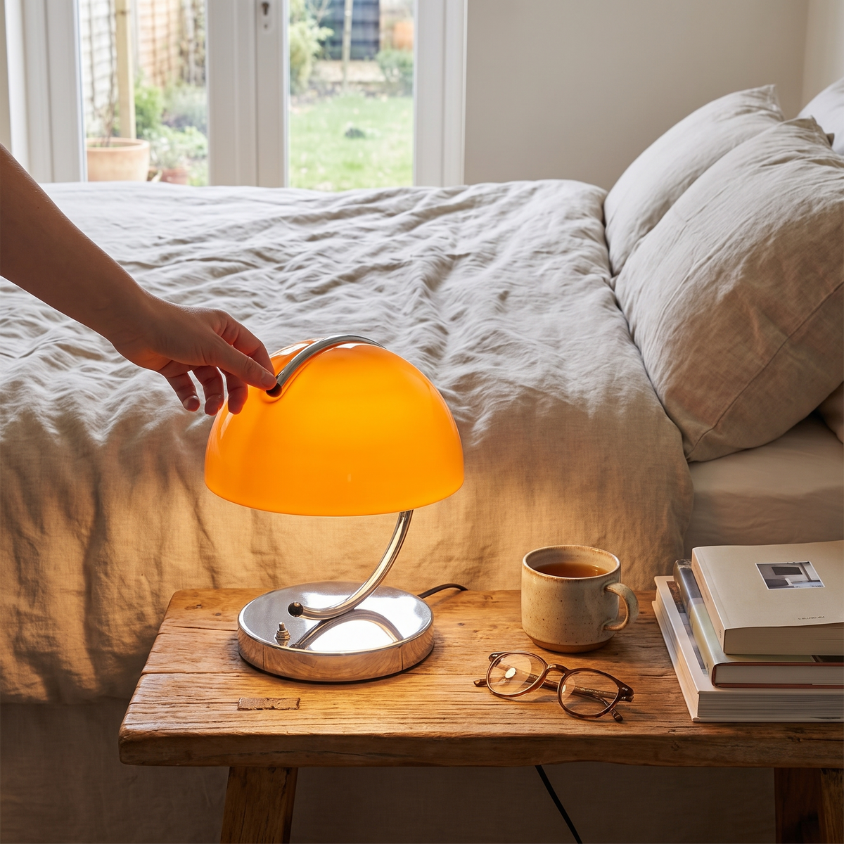 Esgle Table Lamp