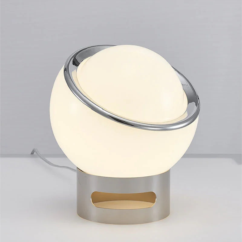 Élégance Opaline Table Lamp