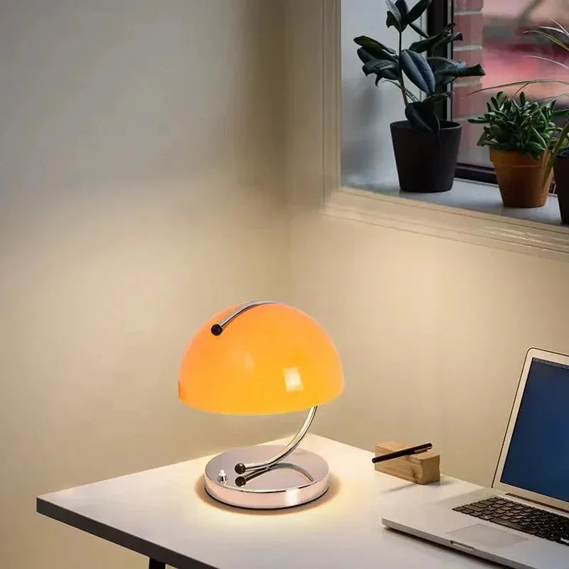 Esgle Table Lamp
