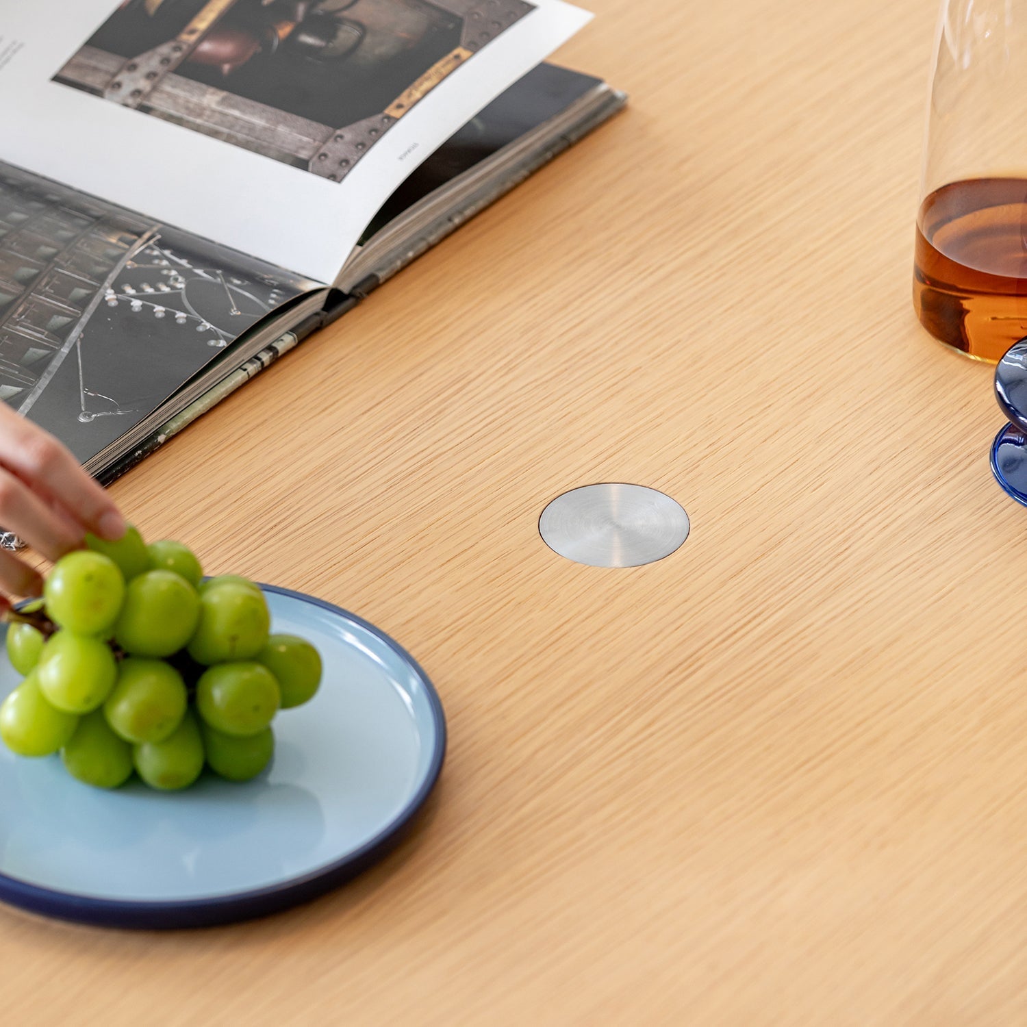 Bauhaus Ash Wood Veneer Stainless Steel Round Dining Table AERI