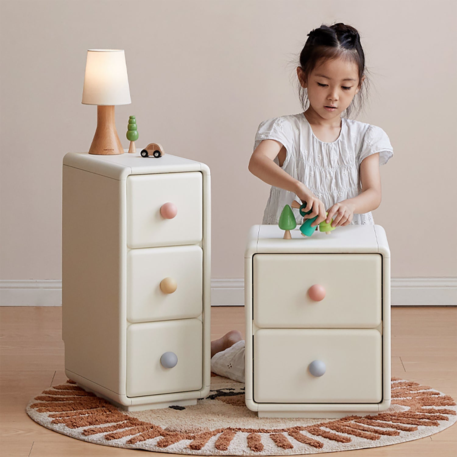Scandinavian Wood Kids Side Table YUNAE