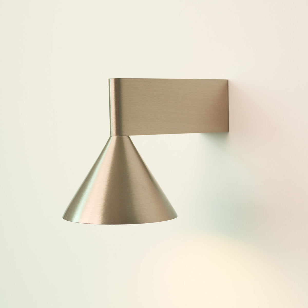 Staccato Modern Minimalist Wall Light
