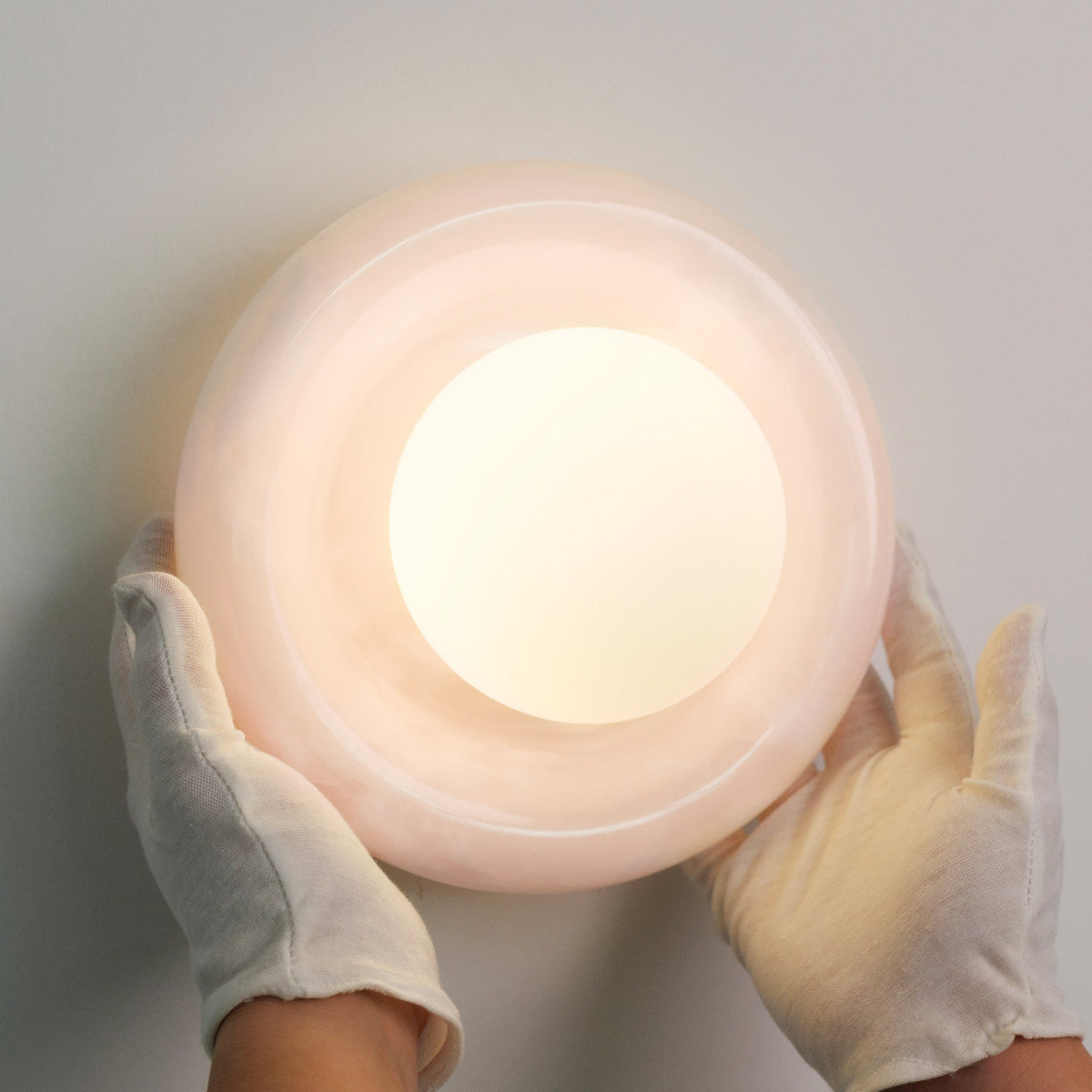 Nara Alabaster cloud stone bubble plate wall Light / sconce
