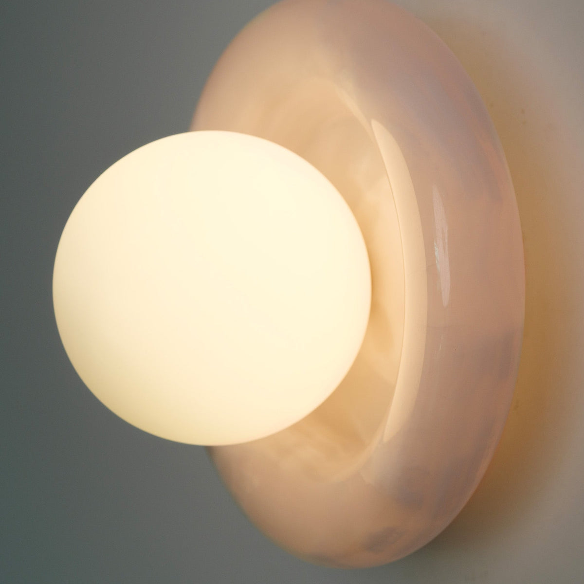 Nara Alabaster cloud stone bubble plate wall Light / sconce