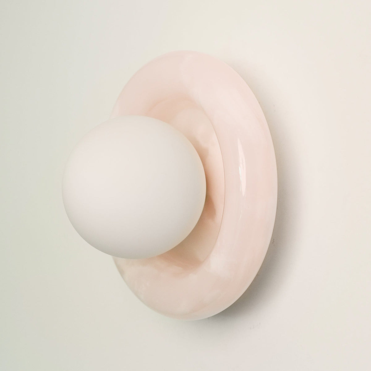 Nara Alabaster cloud stone bubble plate wall Light / sconce