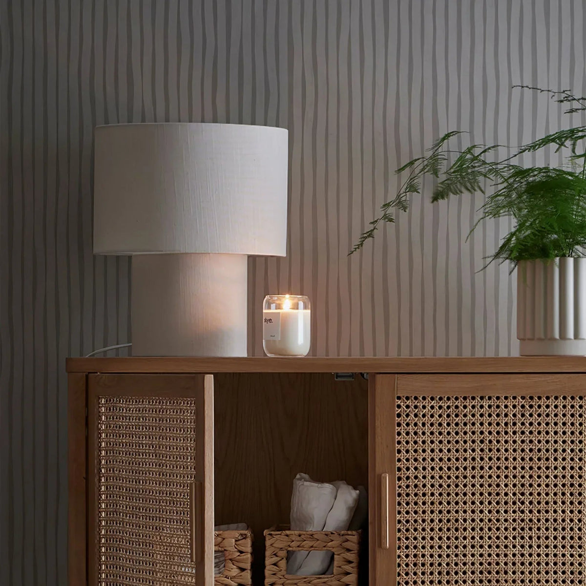 Xaviera Table Lamp
