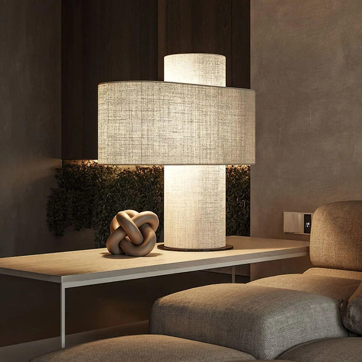 Xaviera Table Lamp